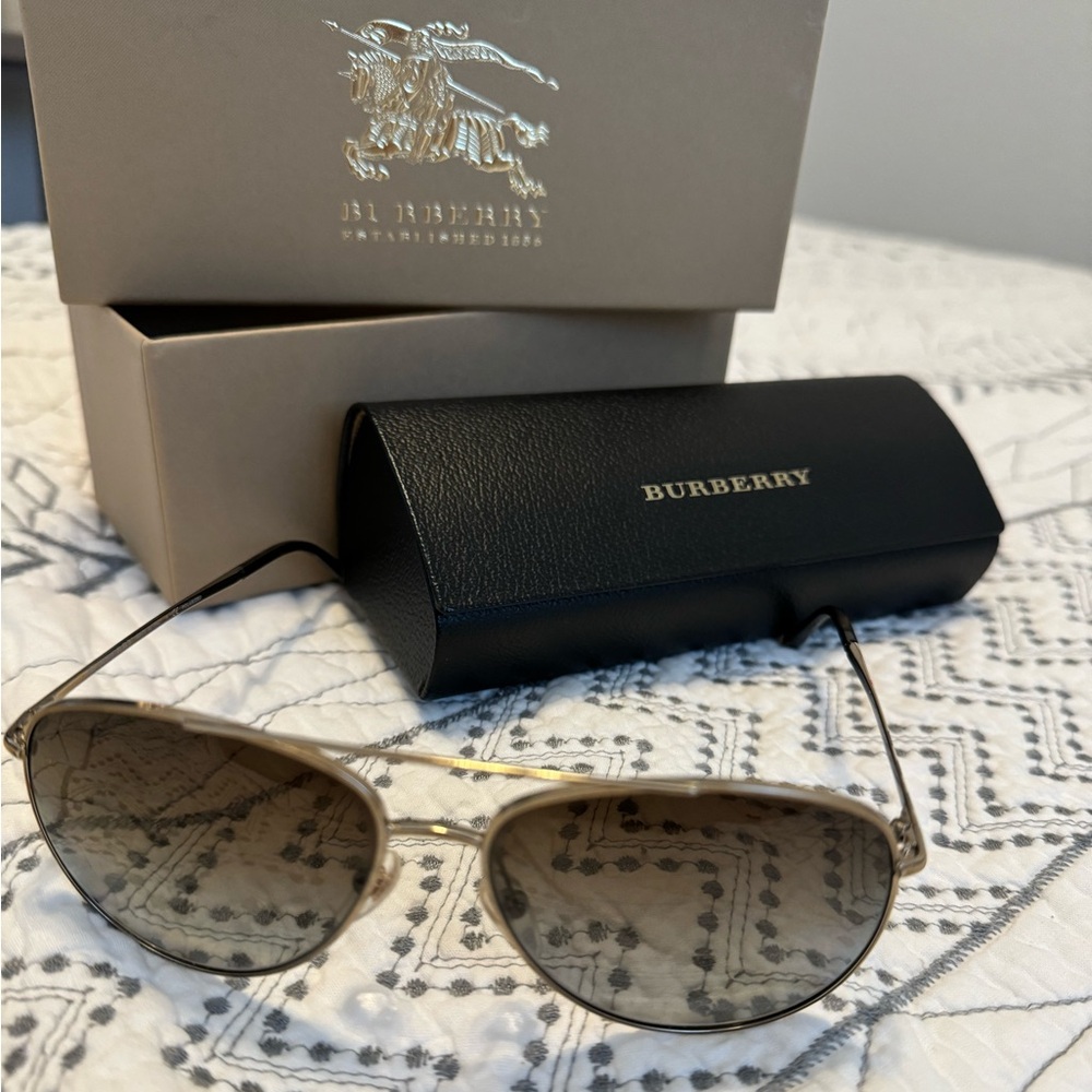 Burberry Aviator Size 57m